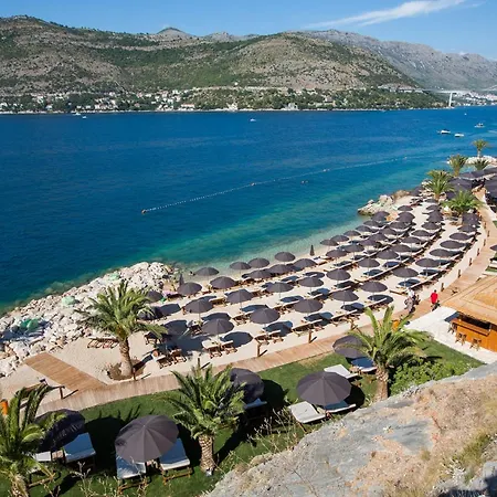 Solitudo Sunny Camping By Valamar פארק נופש 3*